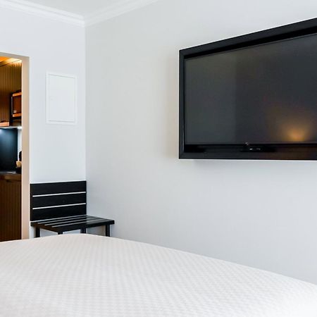 Moderne 1 Zimmer Ferienwohnung Mit Sonnenterrasse Und Parkplatz, In Ruhiger Lage, Nur Wenige Gehminuten Zum Ostsee Sandstrand Scharbeutz Extérieur photo