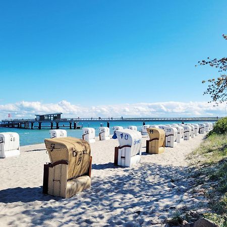 Moderne 1 Zimmer Ferienwohnung Mit Sonnenterrasse Und Parkplatz, In Ruhiger Lage, Nur Wenige Gehminuten Zum Ostsee Sandstrand Scharbeutz Extérieur photo