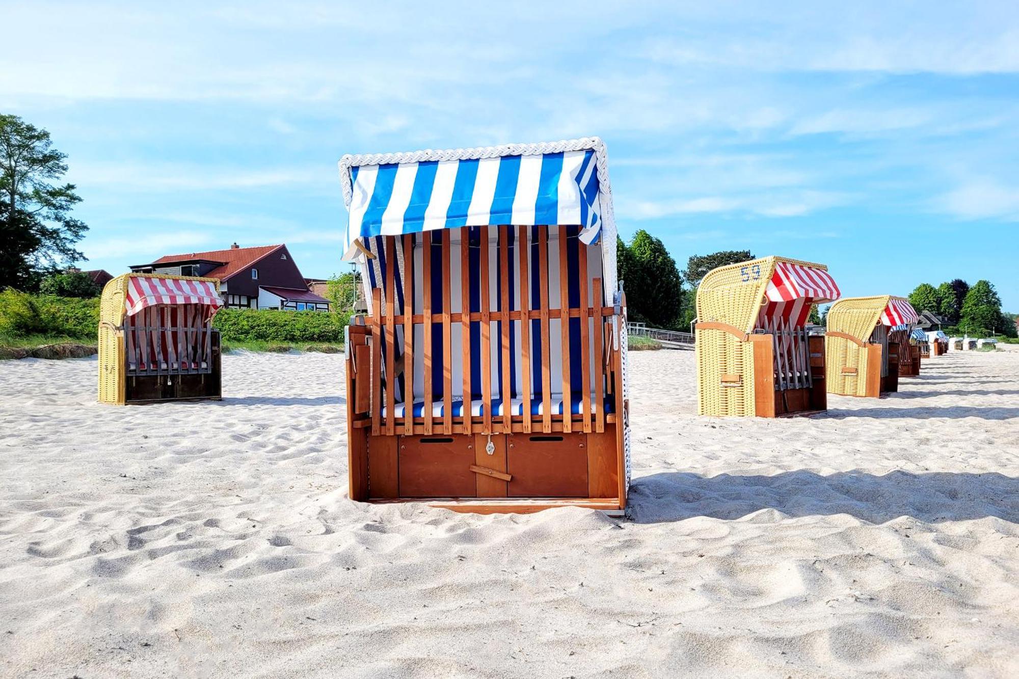 Moderne 1 Zimmer Ferienwohnung Mit Sonnenterrasse Und Parkplatz, In Ruhiger Lage, Nur Wenige Gehminuten Zum Ostsee Sandstrand Scharbeutz Extérieur photo
