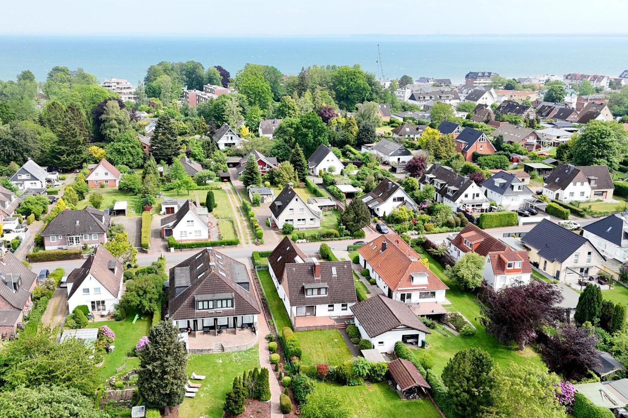 Moderne 1 Zimmer Ferienwohnung Mit Sonnenterrasse Und Parkplatz, In Ruhiger Lage, Nur Wenige Gehminuten Zum Ostsee Sandstrand Scharbeutz Extérieur photo